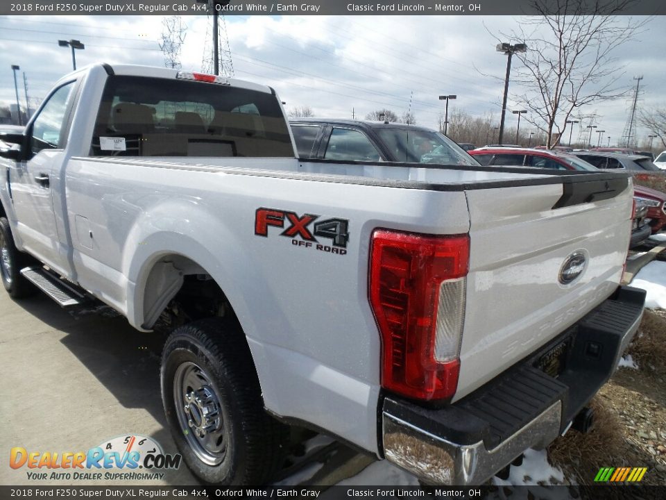 2018 Ford F250 Super Duty XL Regular Cab 4x4 Oxford White / Earth Gray Photo #4
