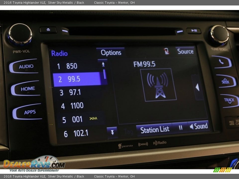 2016 Toyota Highlander XLE Silver Sky Metallic / Black Photo #18