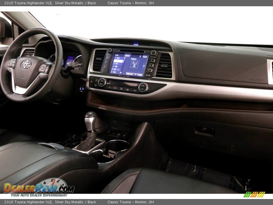 2016 Toyota Highlander XLE Silver Sky Metallic / Black Photo #27