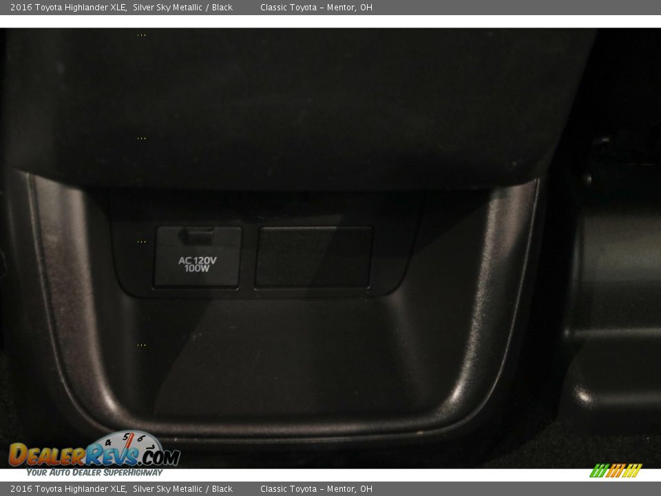 2016 Toyota Highlander XLE Silver Sky Metallic / Black Photo #31
