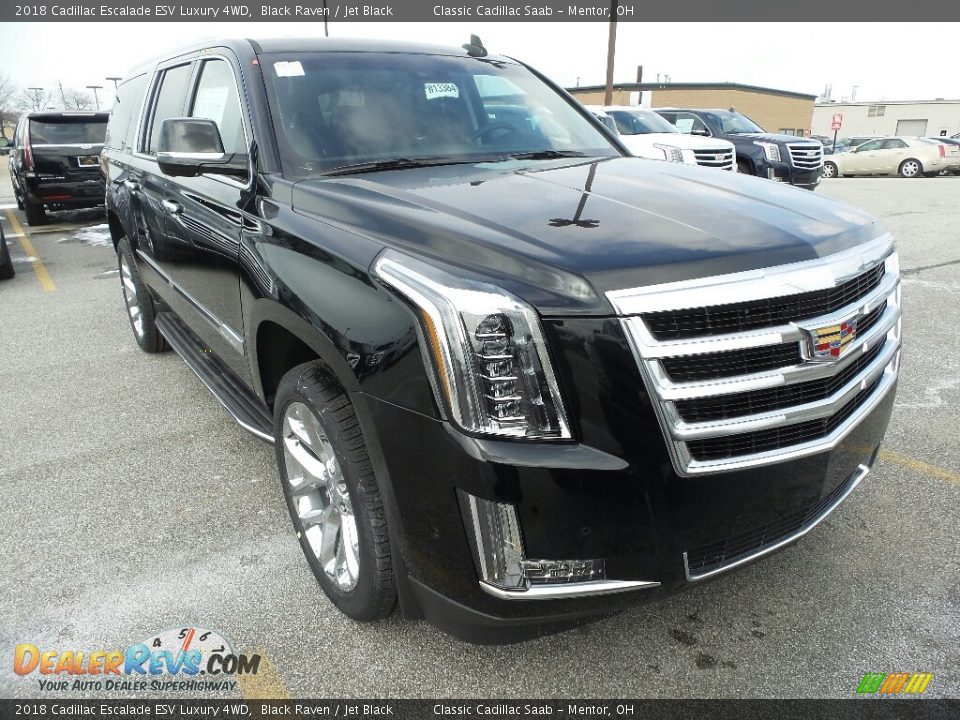 Front 3/4 View of 2018 Cadillac Escalade ESV Luxury 4WD Photo #1