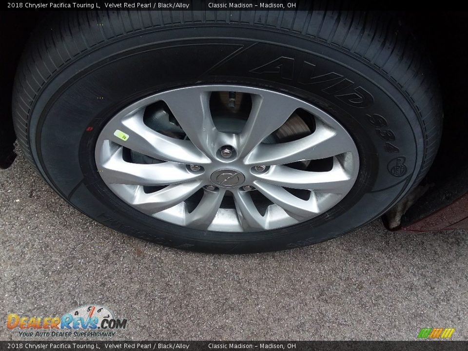 2018 Chrysler Pacifica Touring L Velvet Red Pearl / Black/Alloy Photo #2