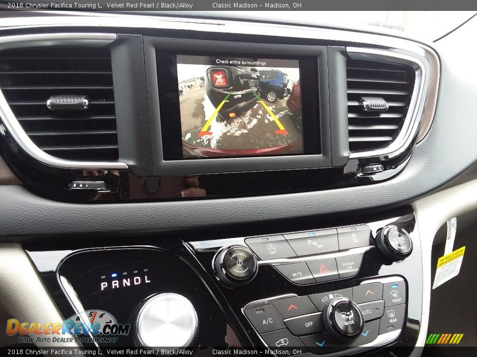 2018 Chrysler Pacifica Touring L Velvet Red Pearl / Black/Alloy Photo #10