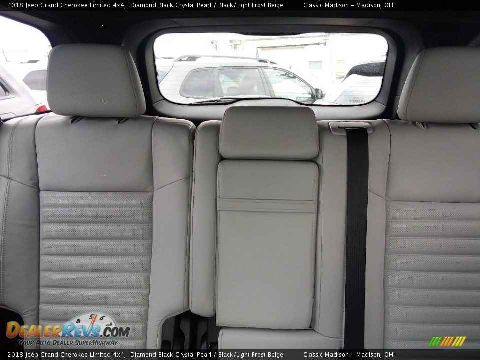 2018 Jeep Grand Cherokee Limited 4x4 Diamond Black Crystal Pearl / Black/Light Frost Beige Photo #5