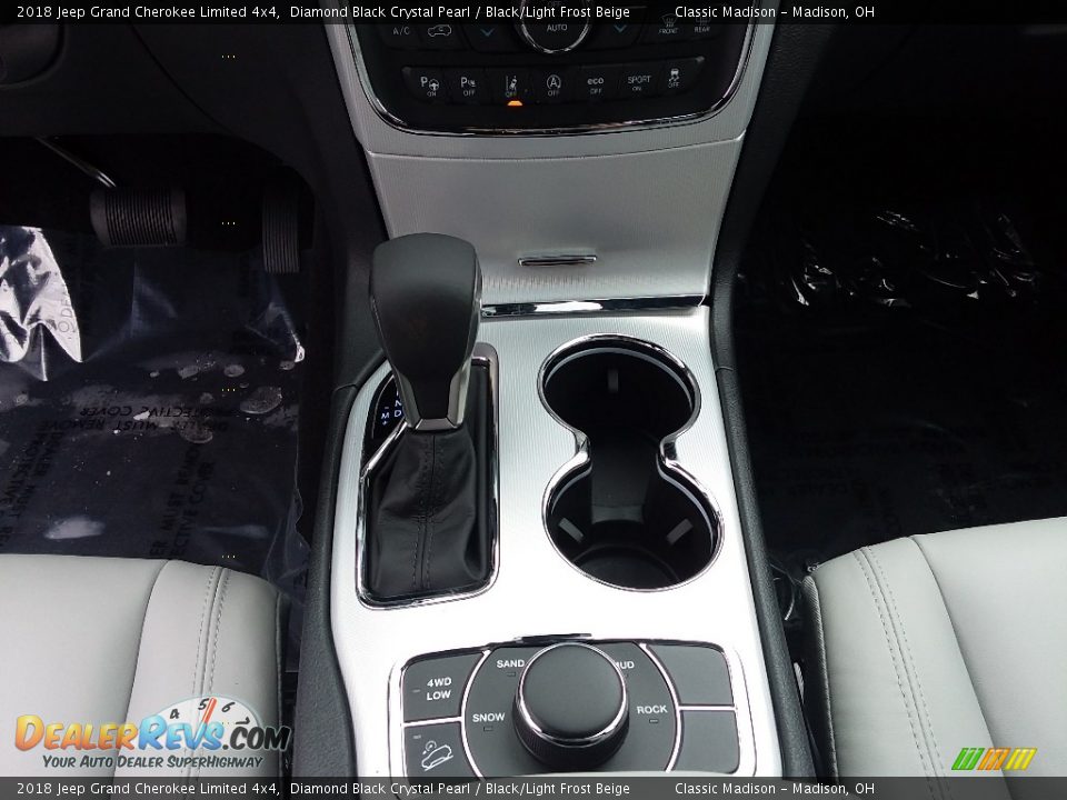 2018 Jeep Grand Cherokee Limited 4x4 Diamond Black Crystal Pearl / Black/Light Frost Beige Photo #12