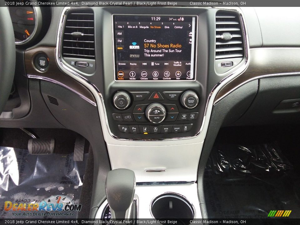 2018 Jeep Grand Cherokee Limited 4x4 Diamond Black Crystal Pearl / Black/Light Frost Beige Photo #13