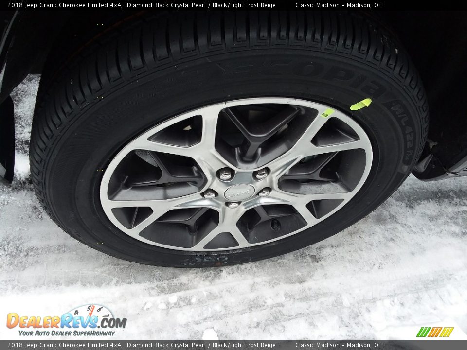 2018 Jeep Grand Cherokee Limited 4x4 Diamond Black Crystal Pearl / Black/Light Frost Beige Photo #14