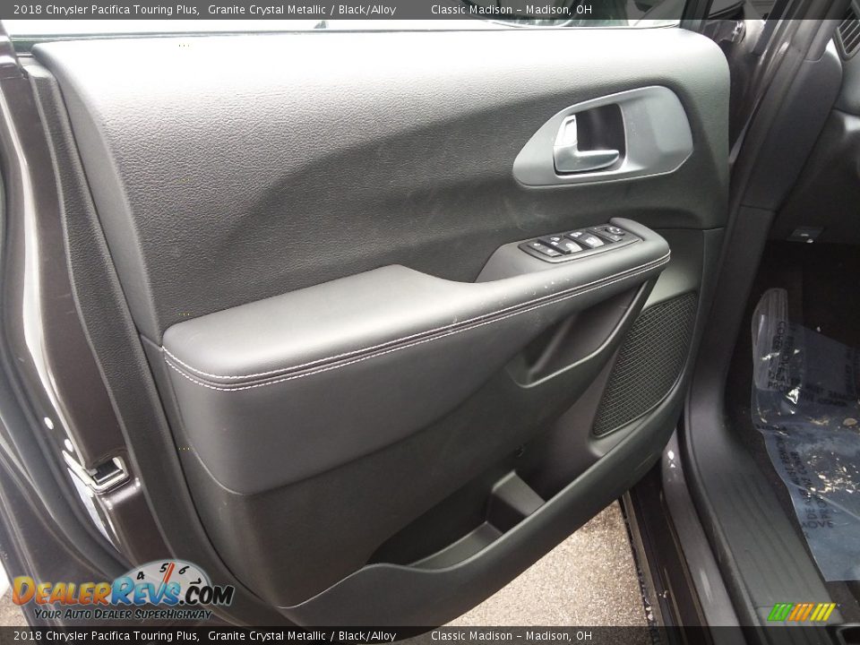 2018 Chrysler Pacifica Touring Plus Granite Crystal Metallic / Black/Alloy Photo #4