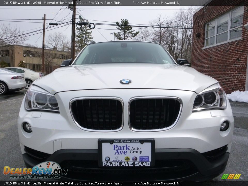 2015 BMW X1 xDrive28i Mineral White Metallic / Coral Red/Grey-Black Piping Photo #9