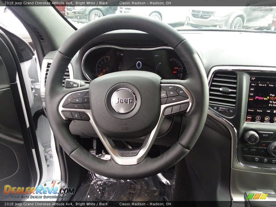 2018 Jeep Grand Cherokee Altitude 4x4 Bright White / Black Photo #7