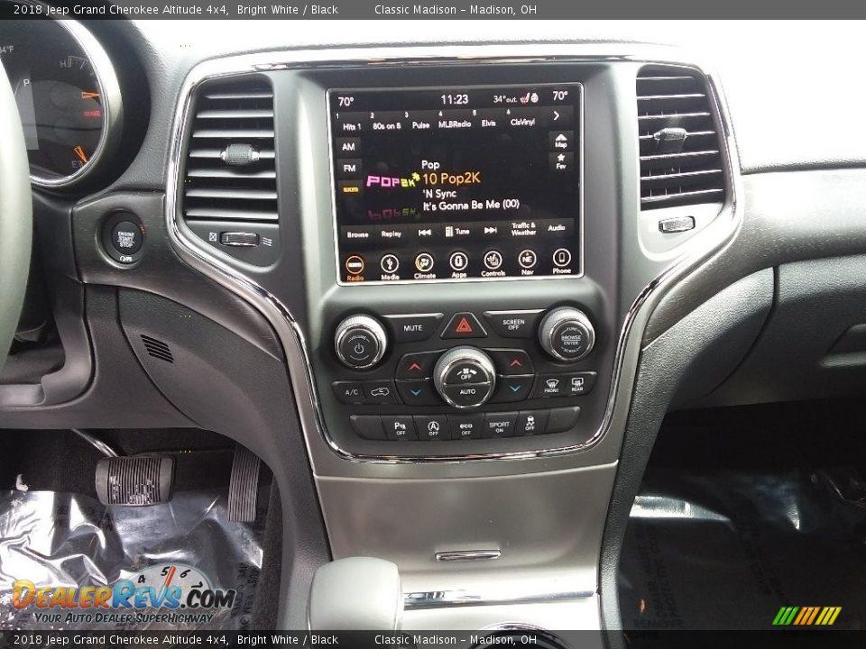 2018 Jeep Grand Cherokee Altitude 4x4 Bright White / Black Photo #9