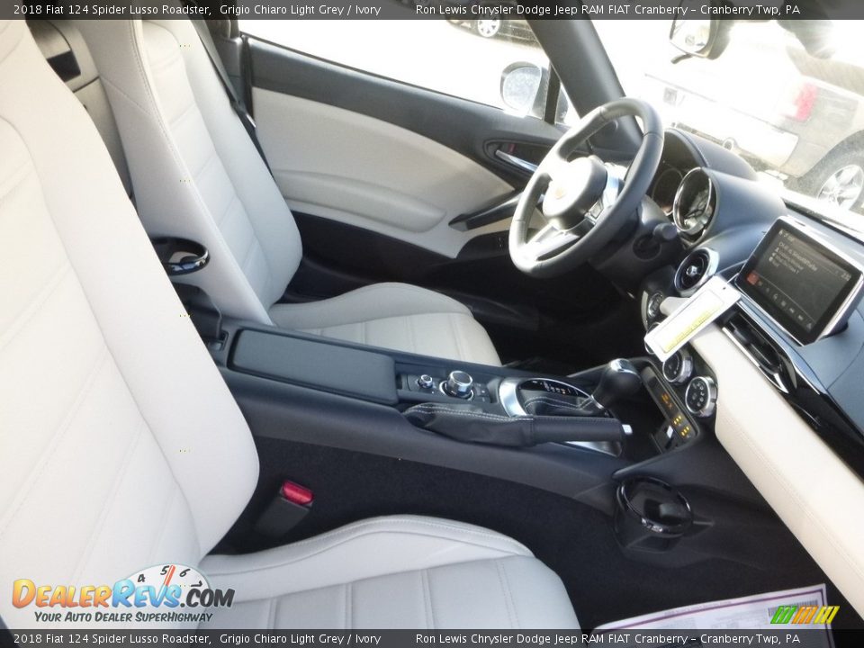 Front Seat of 2018 Fiat 124 Spider Lusso Roadster Photo #11