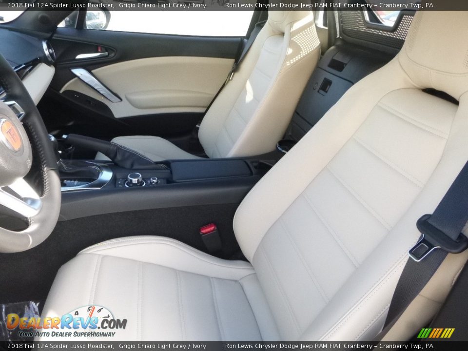 Front Seat of 2018 Fiat 124 Spider Lusso Roadster Photo #14