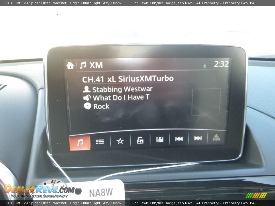 2018 Fiat 124 Spider Lusso Roadster Grigio Chiaro Light Grey / Ivory Photo #16