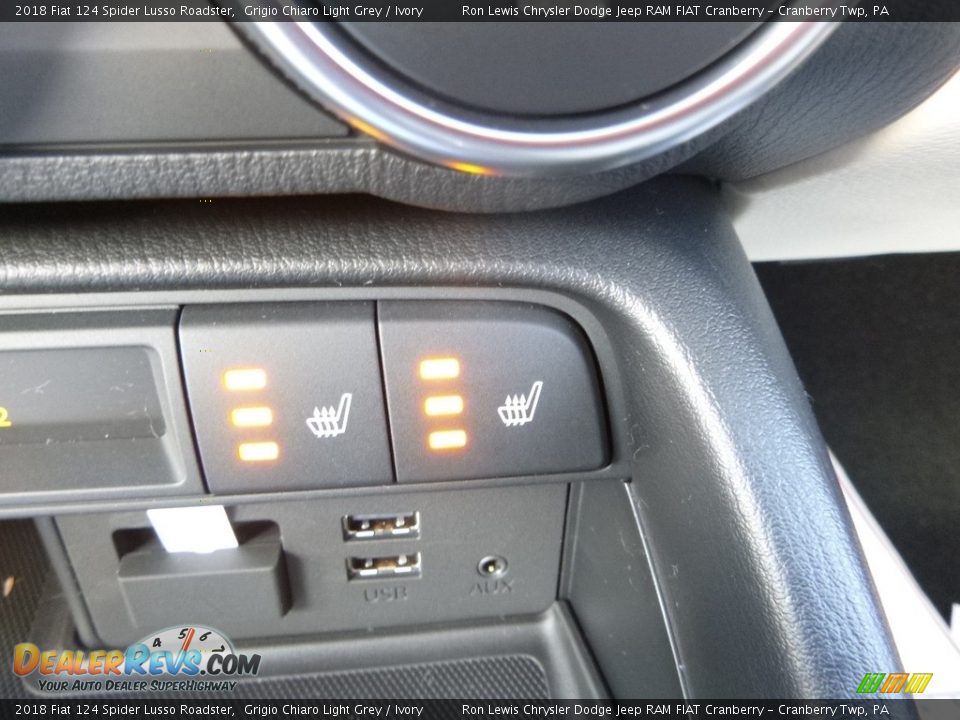 2018 Fiat 124 Spider Lusso Roadster Grigio Chiaro Light Grey / Ivory Photo #17