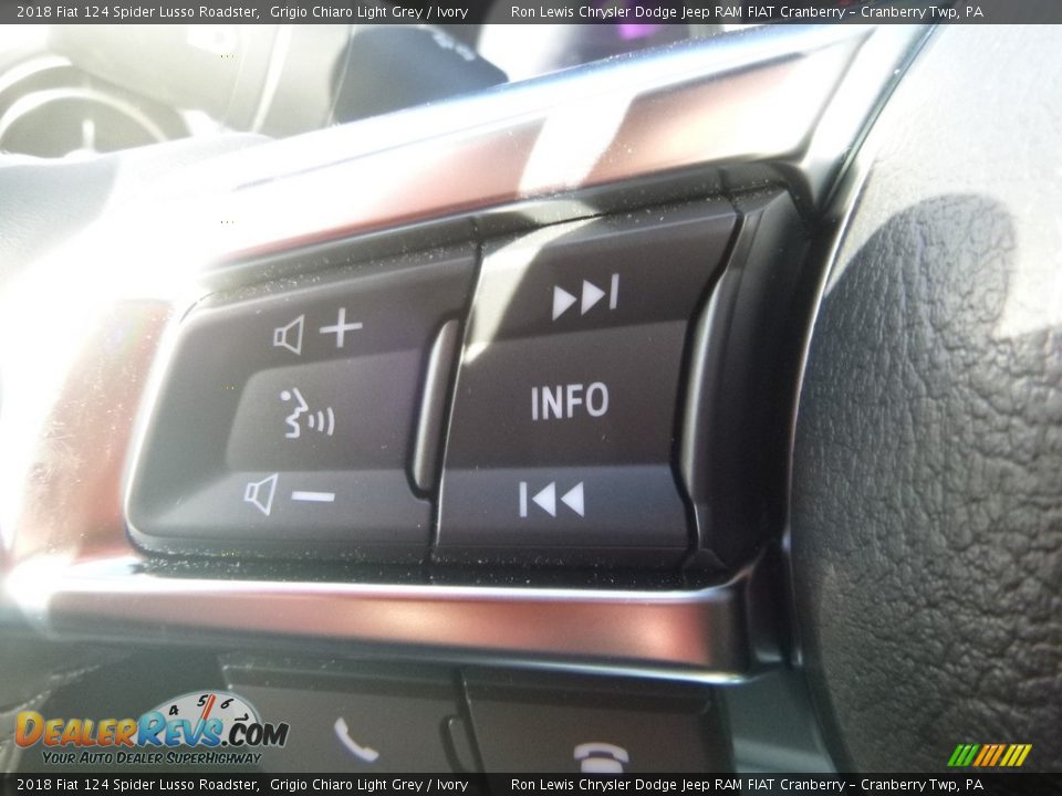 2018 Fiat 124 Spider Lusso Roadster Grigio Chiaro Light Grey / Ivory Photo #20