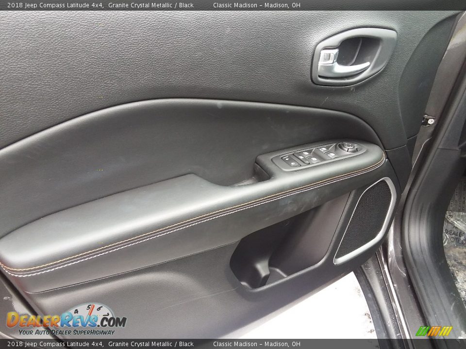 2018 Jeep Compass Latitude 4x4 Granite Crystal Metallic / Black Photo #4