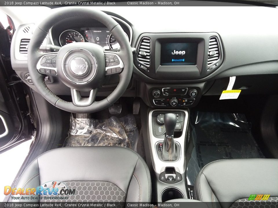 2018 Jeep Compass Latitude 4x4 Granite Crystal Metallic / Black Photo #7