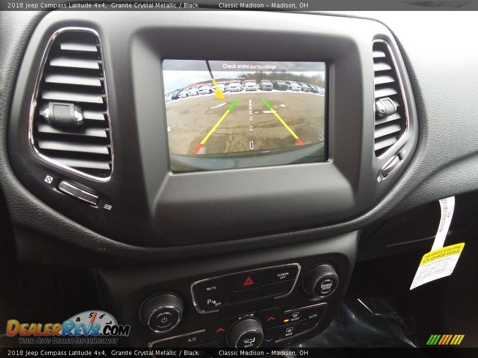 2018 Jeep Compass Latitude 4x4 Granite Crystal Metallic / Black Photo #10