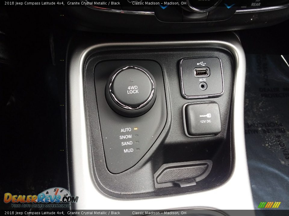2018 Jeep Compass Latitude 4x4 Granite Crystal Metallic / Black Photo #11