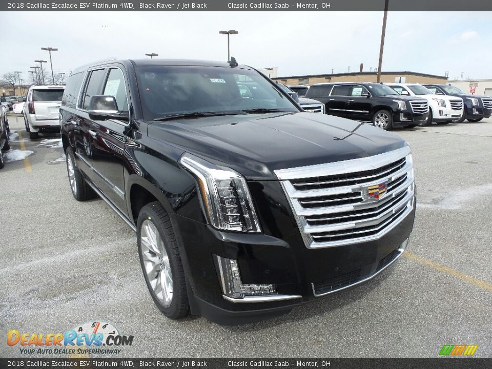Front 3/4 View of 2018 Cadillac Escalade ESV Platinum 4WD Photo #1