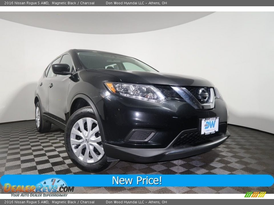 2016 Nissan Rogue S AWD Magnetic Black / Charcoal Photo #1