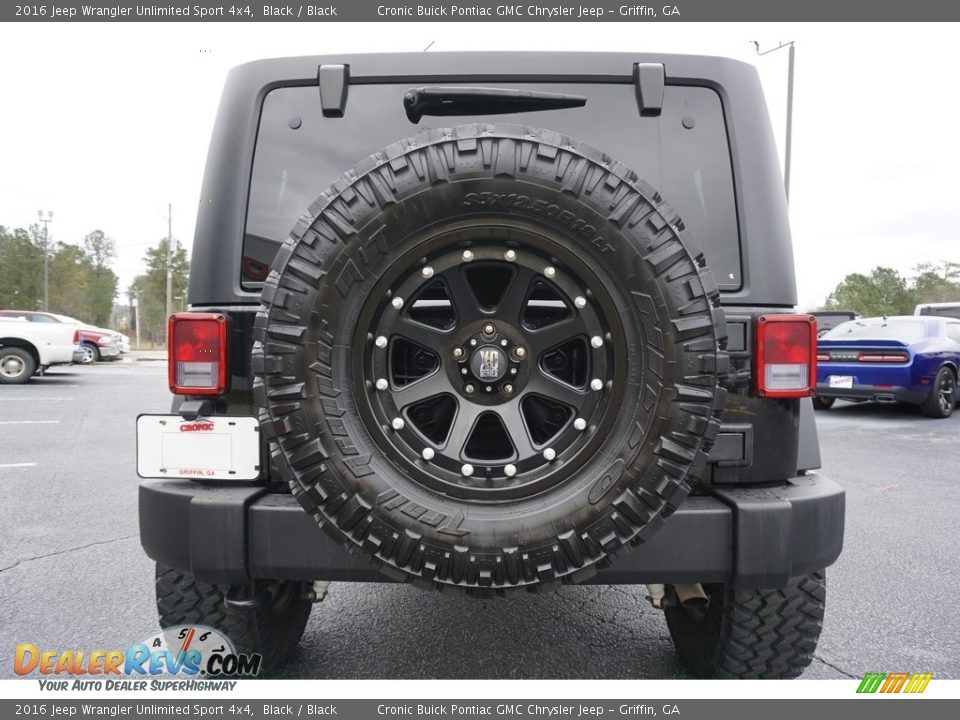 2016 Jeep Wrangler Unlimited Sport 4x4 Black / Black Photo #10