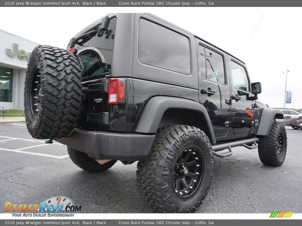 2016 Jeep Wrangler Unlimited Sport 4x4 Black / Black Photo #11