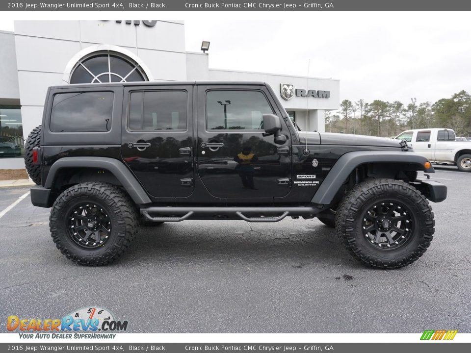 2016 Jeep Wrangler Unlimited Sport 4x4 Black / Black Photo #12