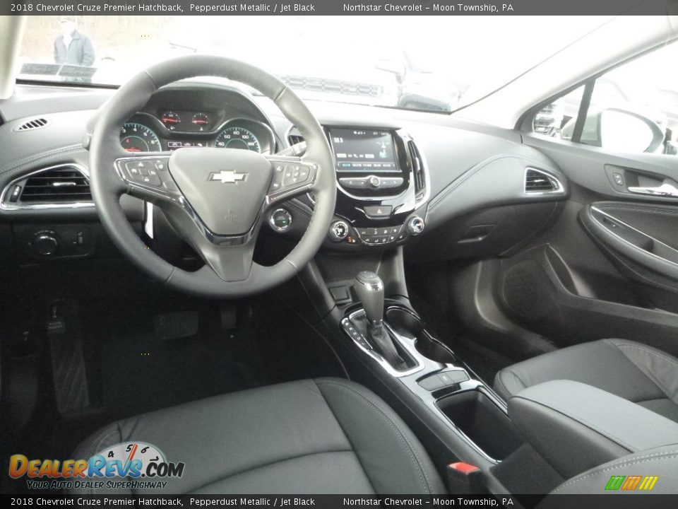 2018 Chevrolet Cruze Premier Hatchback Pepperdust Metallic / Jet Black Photo #14
