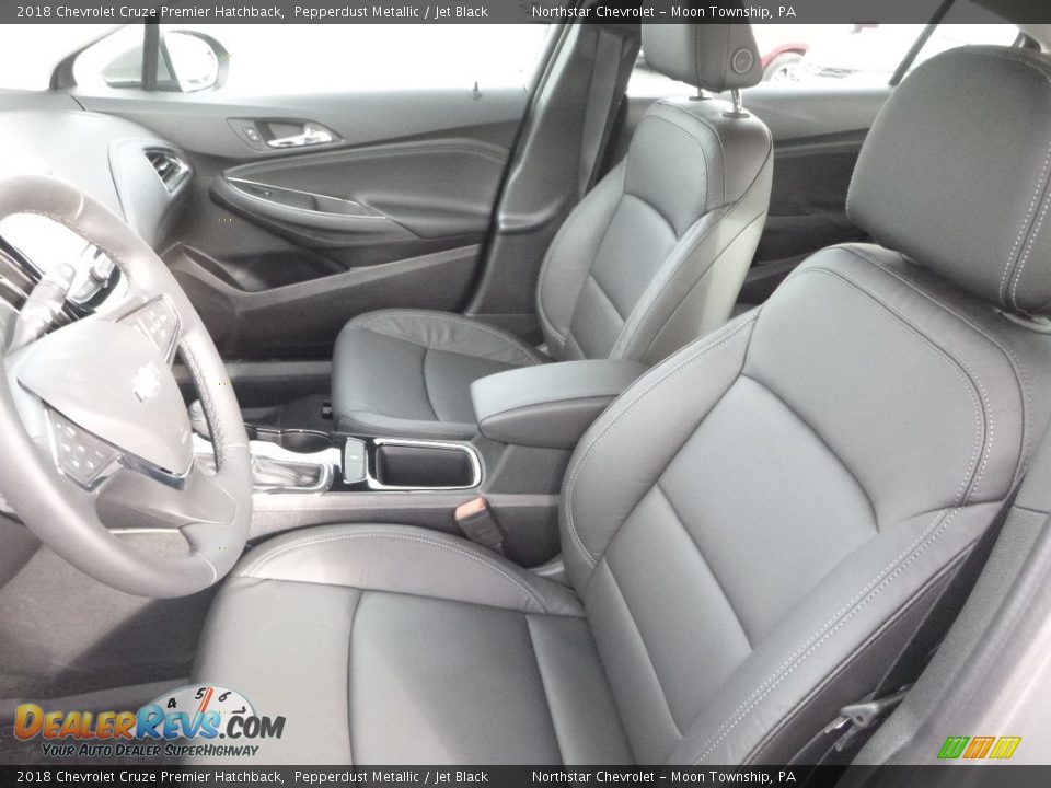 2018 Chevrolet Cruze Premier Hatchback Pepperdust Metallic / Jet Black Photo #16