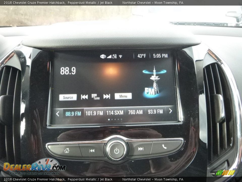 2018 Chevrolet Cruze Premier Hatchback Pepperdust Metallic / Jet Black Photo #18