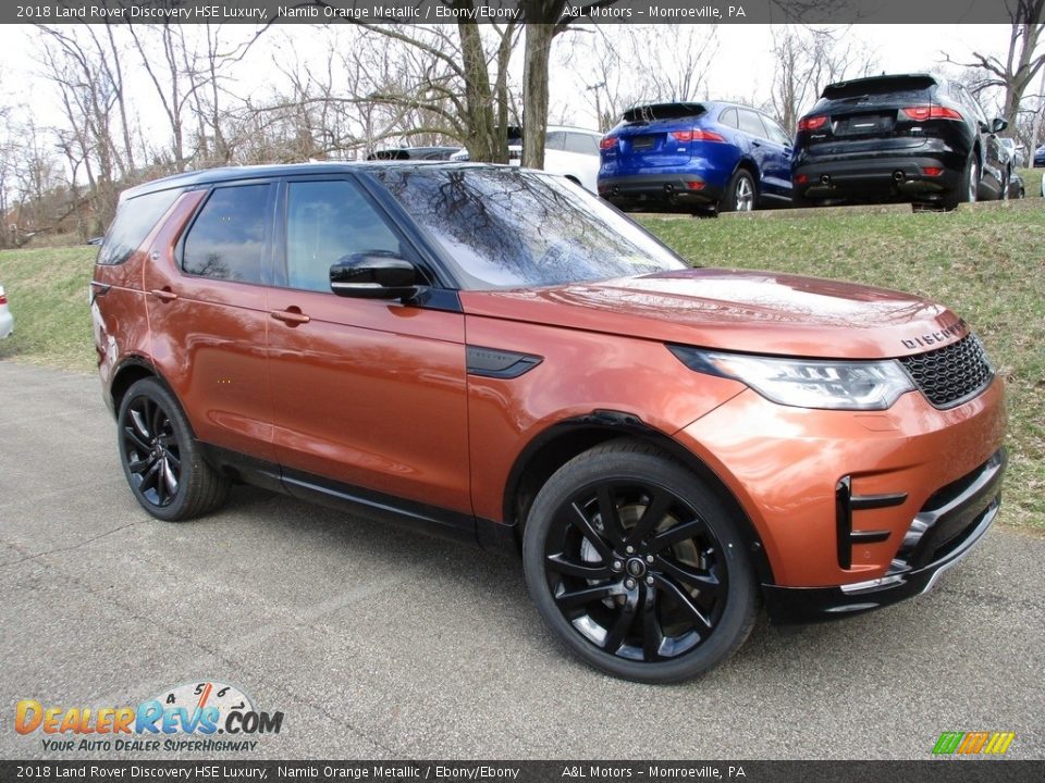 Front 3/4 View of 2018 Land Rover Discovery HSE Luxury Photo #1