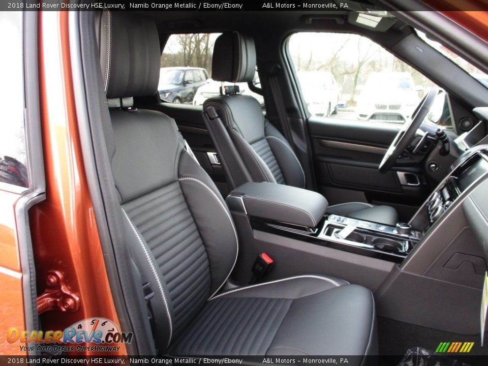 Ebony/Ebony Interior - 2018 Land Rover Discovery HSE Luxury Photo #3