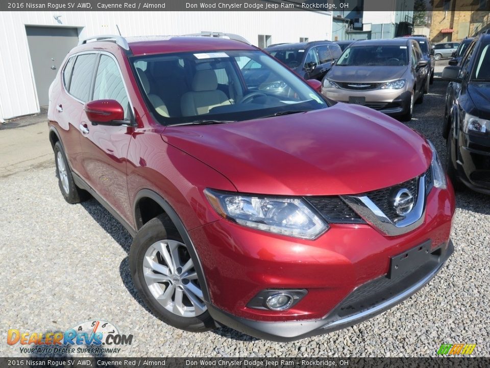 2016 Nissan Rogue SV AWD Cayenne Red / Almond Photo #5
