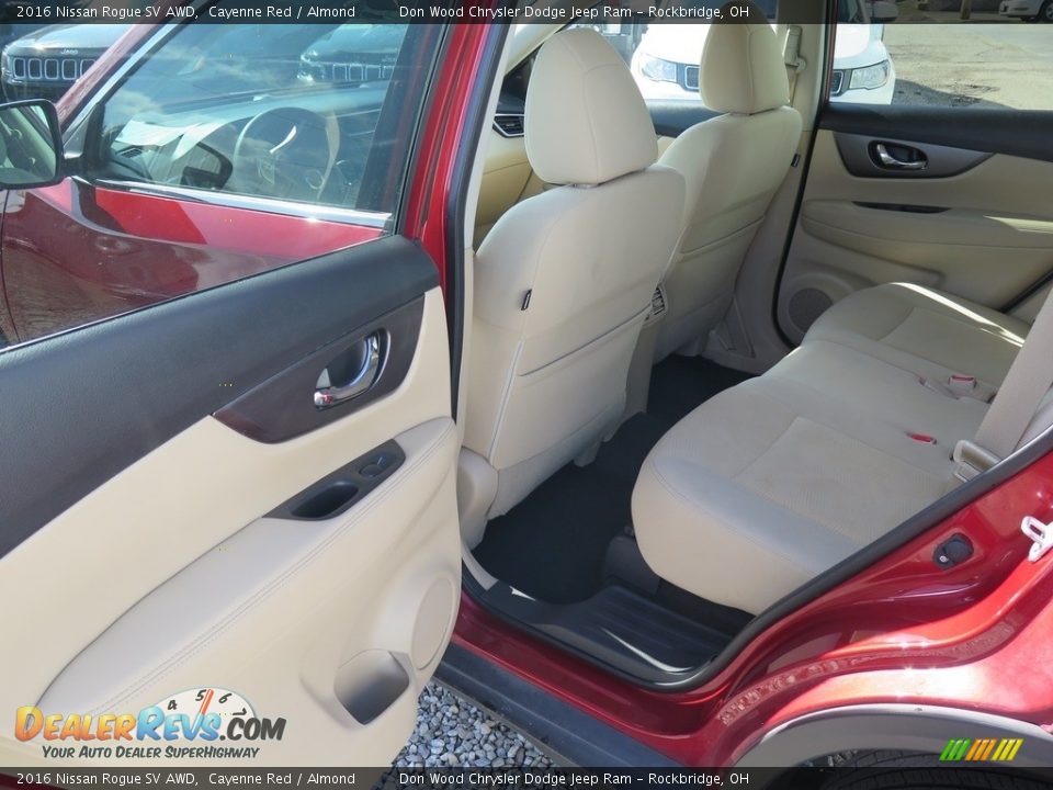 2016 Nissan Rogue SV AWD Cayenne Red / Almond Photo #27