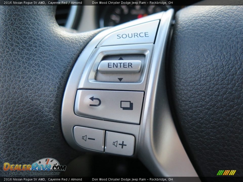 2016 Nissan Rogue SV AWD Cayenne Red / Almond Photo #30