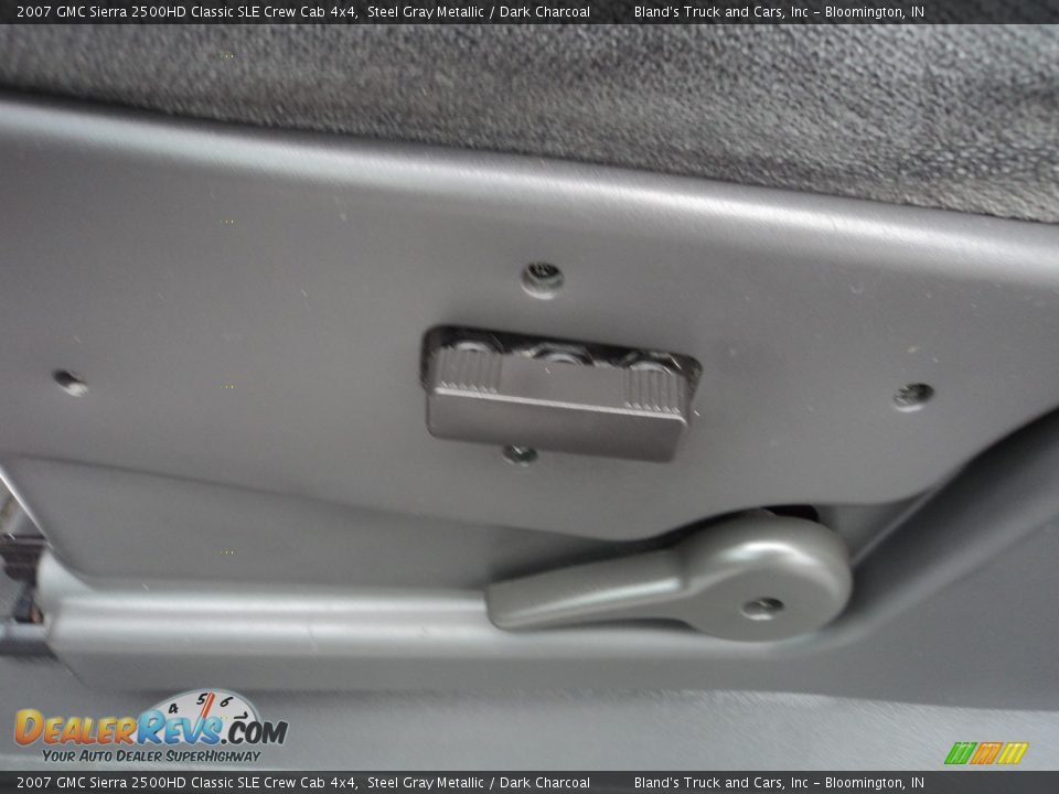 2007 GMC Sierra 2500HD Classic SLE Crew Cab 4x4 Steel Gray Metallic / Dark Charcoal Photo #10