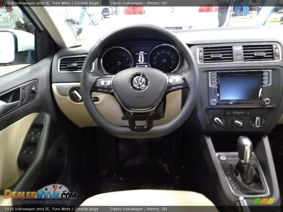 Dashboard of 2018 Volkswagen Jetta SE Photo #4