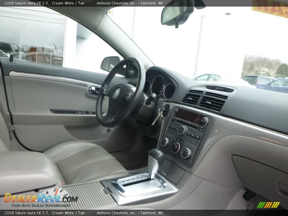 2008 Saturn Aura XE 3.5 Cream White / Tan Photo #11