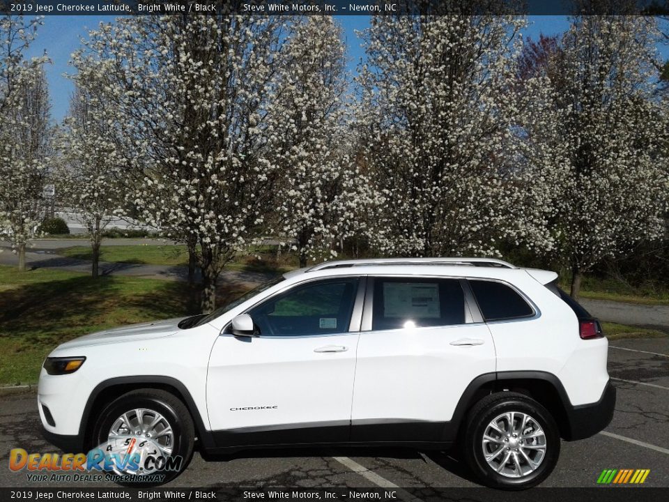 Bright White 2019 Jeep Cherokee Latitude Photo #1
