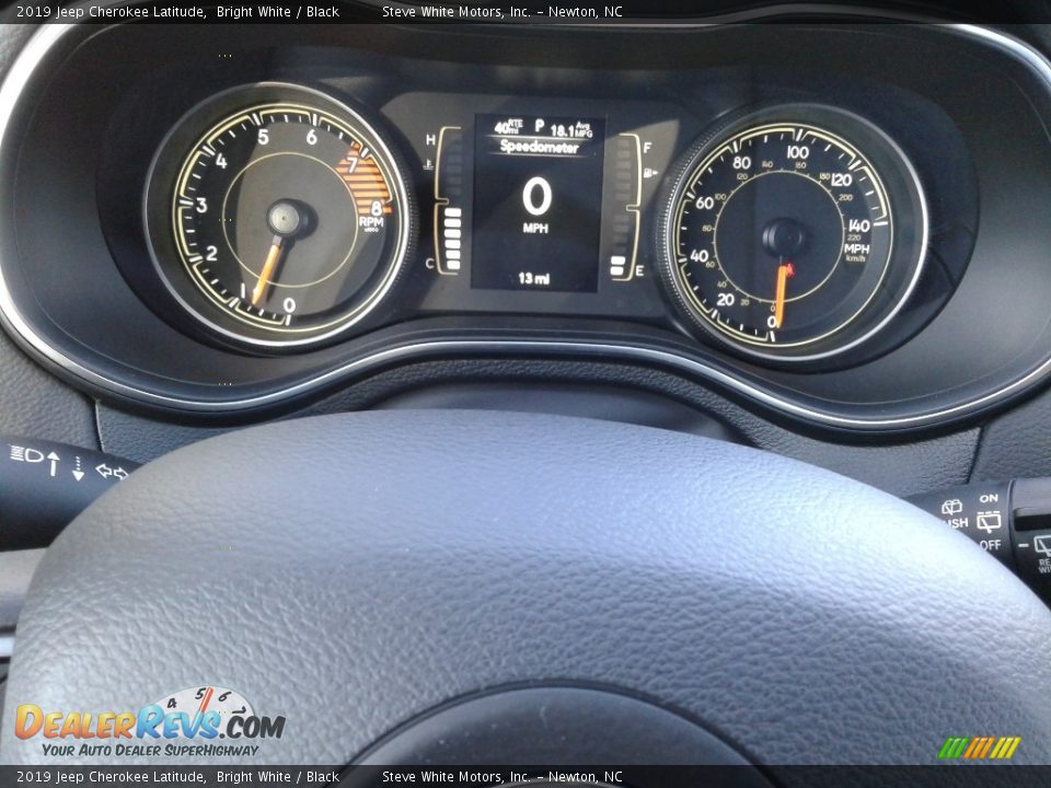 2019 Jeep Cherokee Latitude Bright White / Black Photo #17