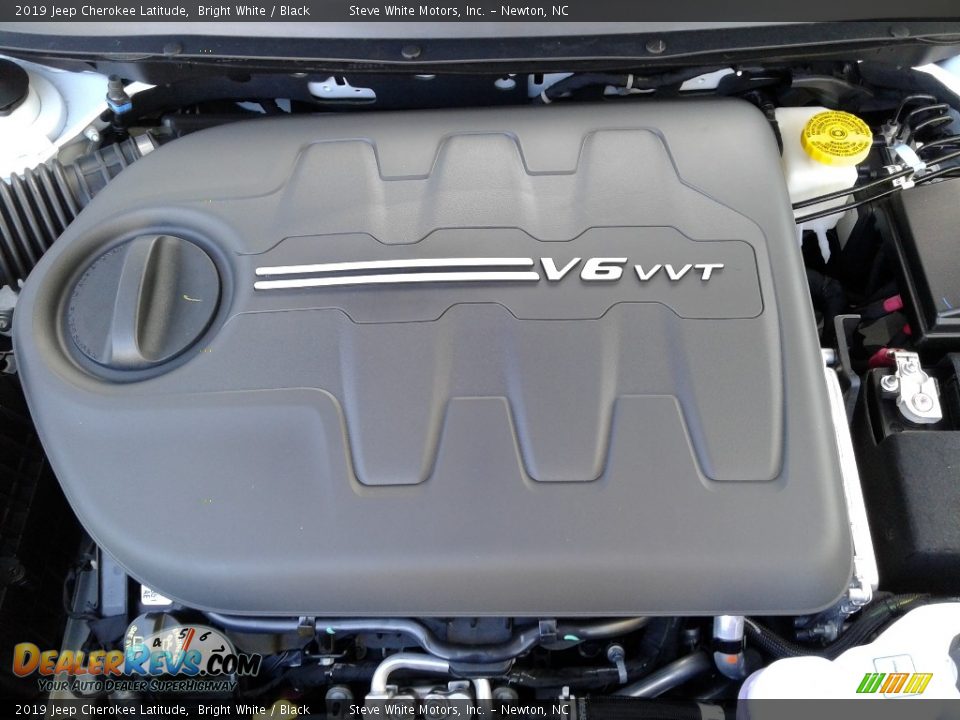2019 Jeep Cherokee Latitude Bright White / Black Photo #27
