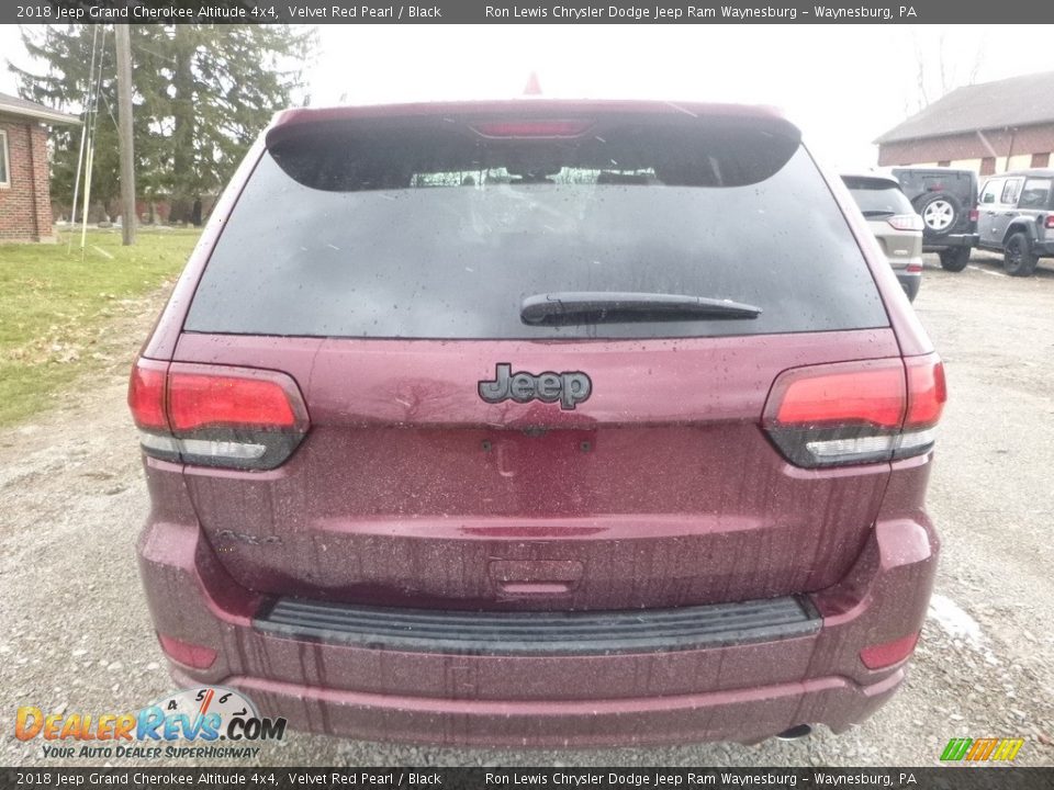 2018 Jeep Grand Cherokee Altitude 4x4 Velvet Red Pearl / Black Photo #5