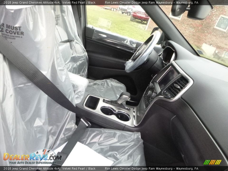 2018 Jeep Grand Cherokee Altitude 4x4 Velvet Red Pearl / Black Photo #8