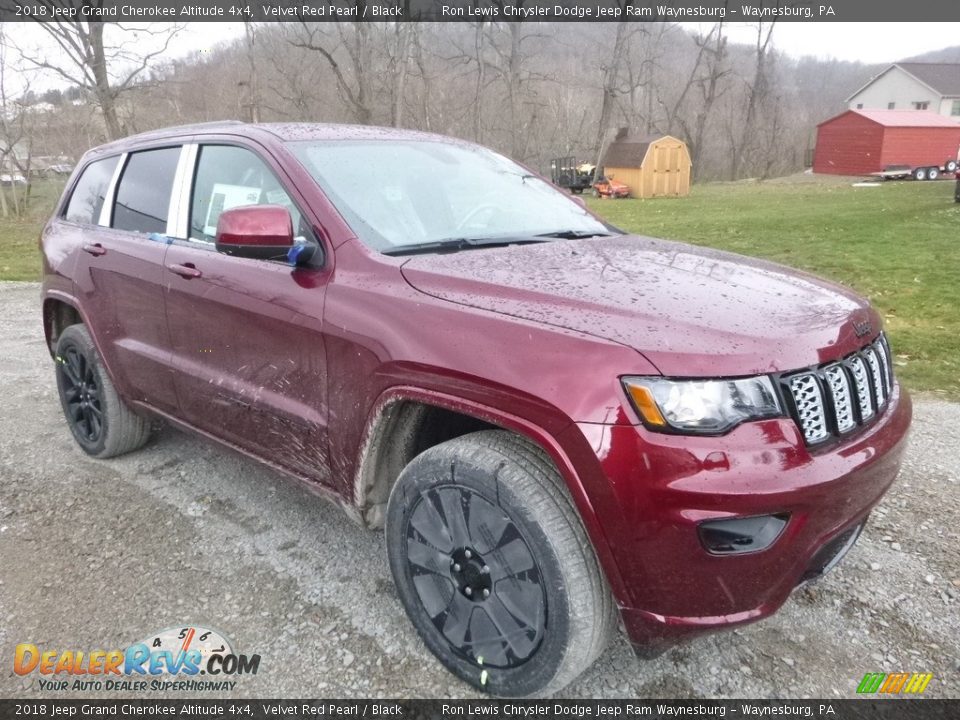 2018 Jeep Grand Cherokee Altitude 4x4 Velvet Red Pearl / Black Photo #11