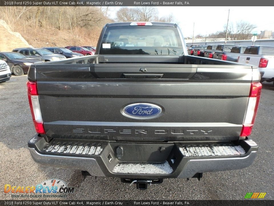 2018 Ford F250 Super Duty XLT Crew Cab 4x4 Magnetic / Earth Gray Photo #4