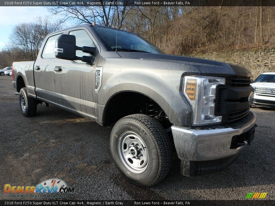 2018 Ford F250 Super Duty XLT Crew Cab 4x4 Magnetic / Earth Gray Photo #9