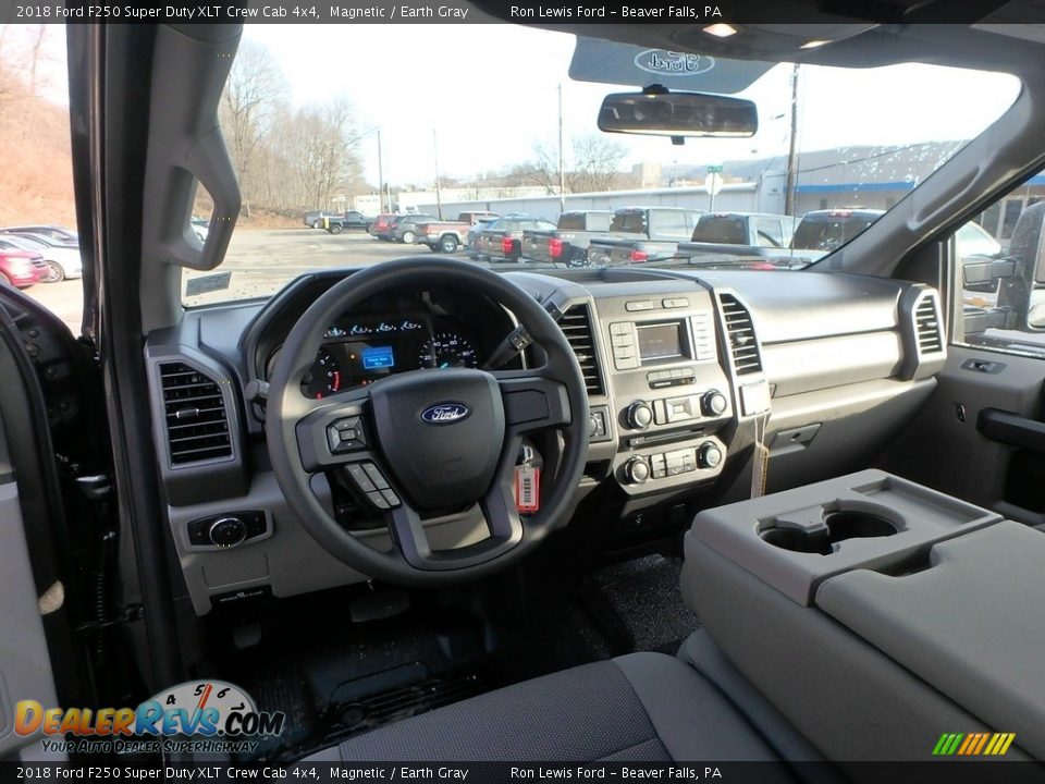 2018 Ford F250 Super Duty XLT Crew Cab 4x4 Magnetic / Earth Gray Photo #12