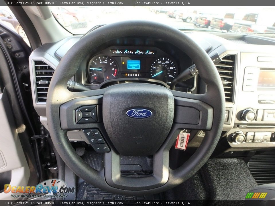2018 Ford F250 Super Duty XLT Crew Cab 4x4 Magnetic / Earth Gray Photo #16
